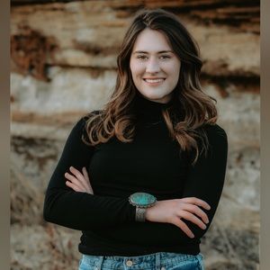 Meet your Posher, Madi